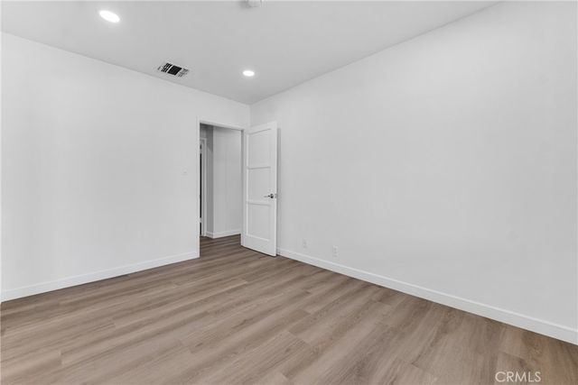 17706 Collins Street, Encino, CA 91316