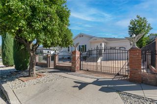 17706 Collins Street, Encino, CA 91316
