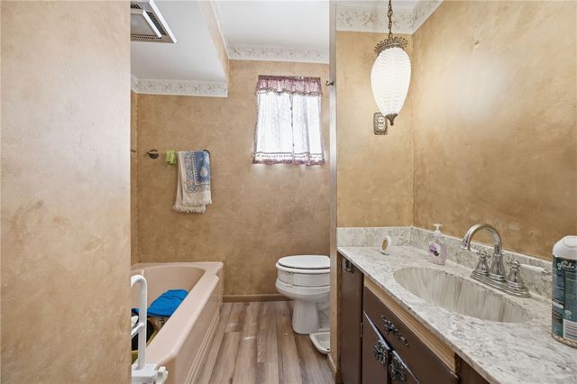 562 Pa-66, Washington Twp, PA 15613