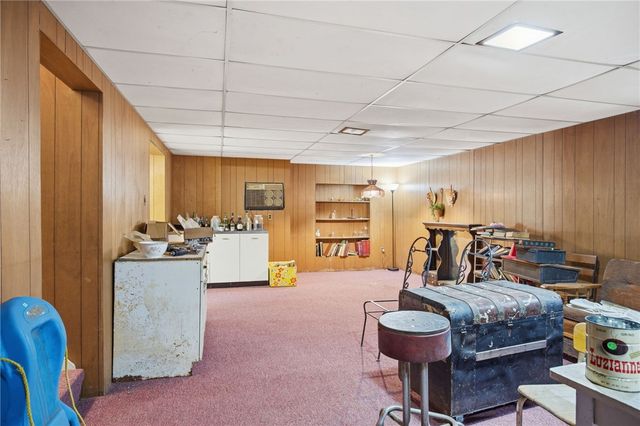 562 Pa-66, Washington Twp, PA 15613