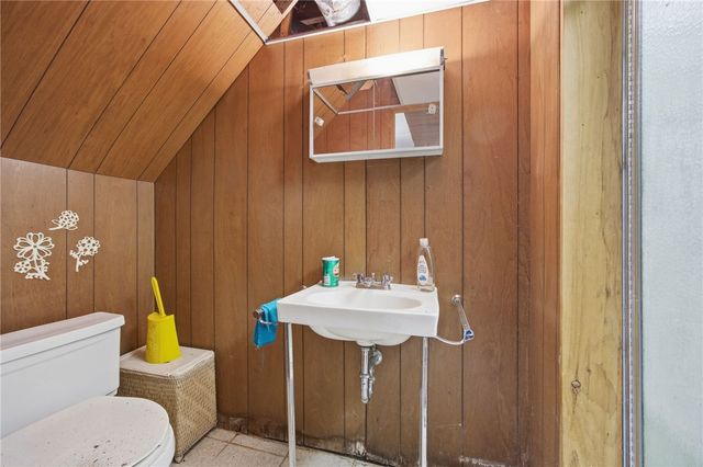 562 Pa-66, Washington Twp, PA 15613