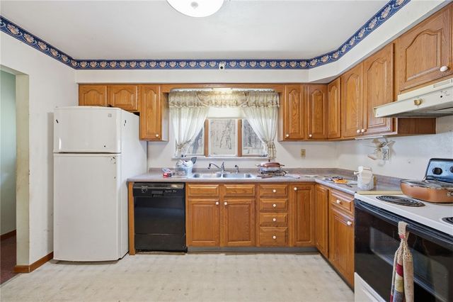 562 Pa-66, Washington Twp, PA 15613