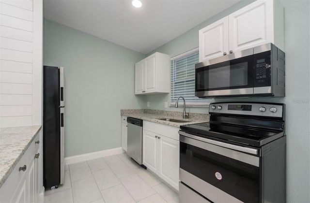 1184 WOODMAN WAY, Orlando, FL 32818