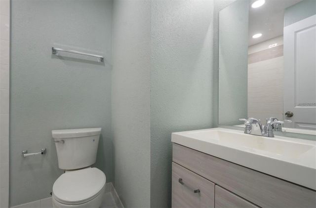 1184 WOODMAN WAY, Orlando, FL 32818