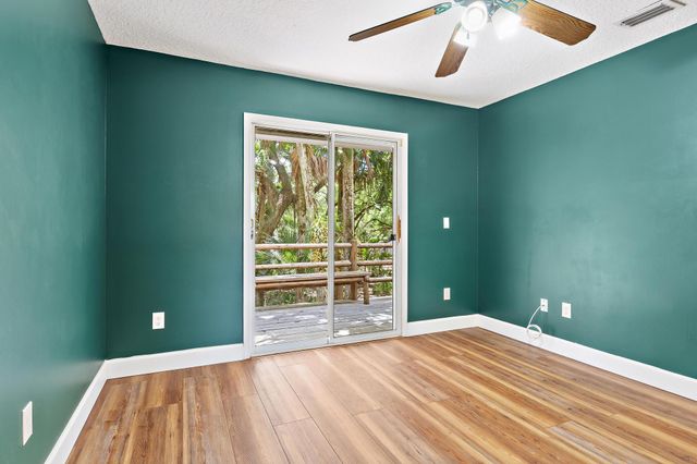 15740 N 99th St Street N, The Acreage, FL 33412