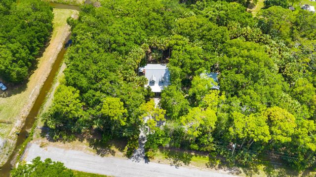 15740 N 99th St Street N, The Acreage, FL 33412