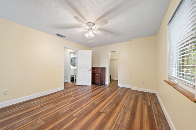 15740 N 99th St Street N, The Acreage, FL 33412