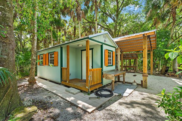 15740 N 99th St Street N, The Acreage, FL 33412