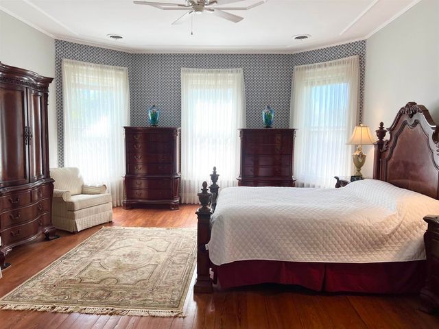 530 E Rutledge Avenue, Gaffney, SC 29340