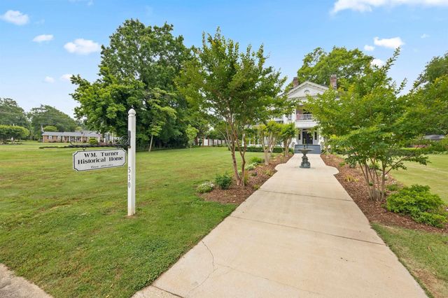 530 E Rutledge Avenue, Gaffney, SC 29340