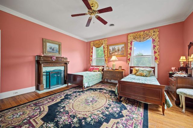 530 E Rutledge Avenue, Gaffney, SC 29340
