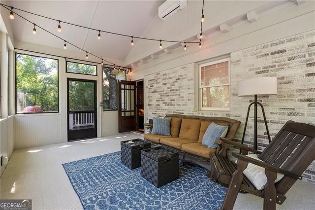 663 Yorkshire Road NE, Atlanta, GA 30306