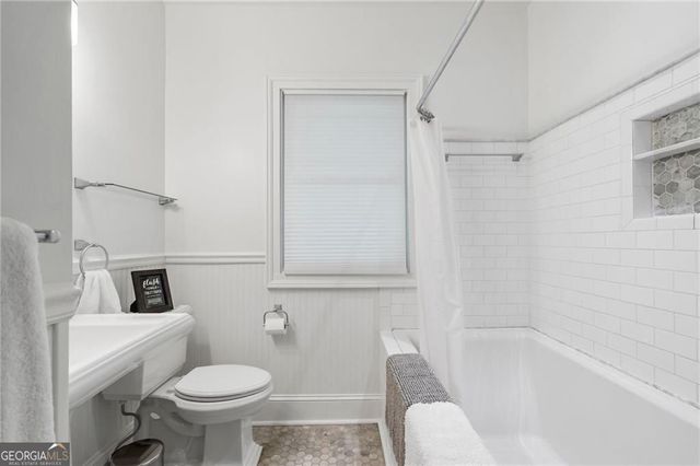 663 Yorkshire Road NE, Atlanta, GA 30306