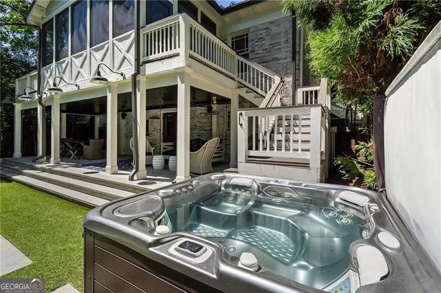 663 Yorkshire Road NE, Atlanta, GA 30306