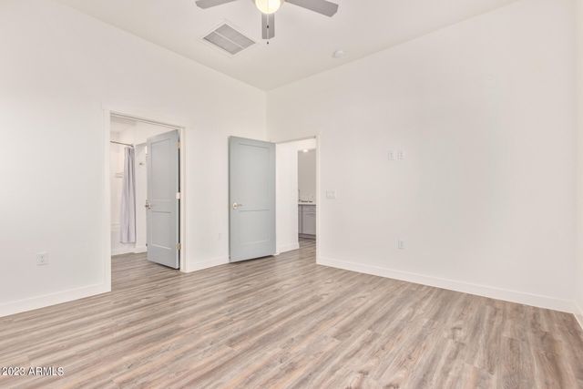 1500 E WAHALLA Lane W11, Phoenix, AZ 85024