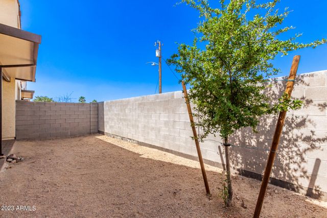 1500 E WAHALLA Lane W11, Phoenix, AZ 85024
