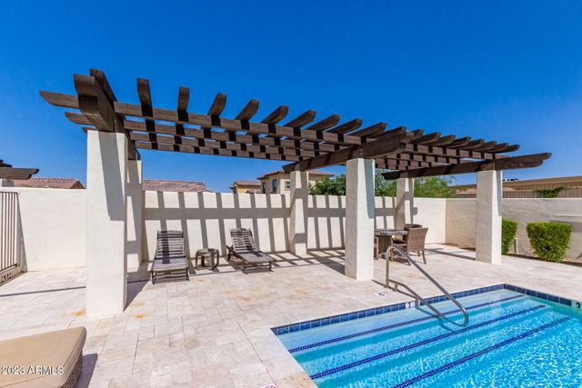 1500 E WAHALLA Lane W11, Phoenix, AZ 85024