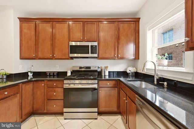 5615 44TH AVE, Hyattsville, MD 20781