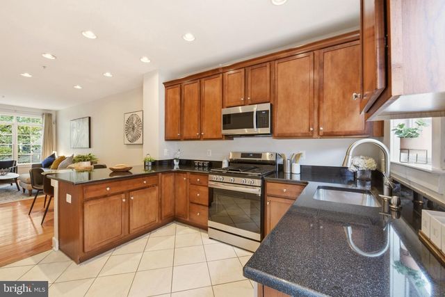 5615 44TH AVE, Hyattsville, MD 20781