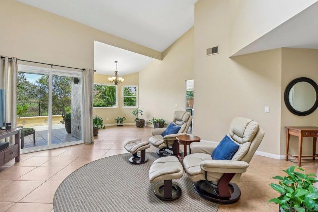 8164 Mission Vista Dr, San Diego, CA 92120