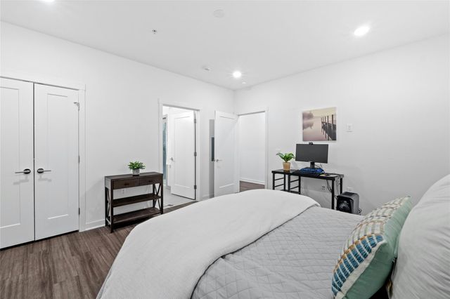 4361 S Congress Ave 402, Austin, TX 78745