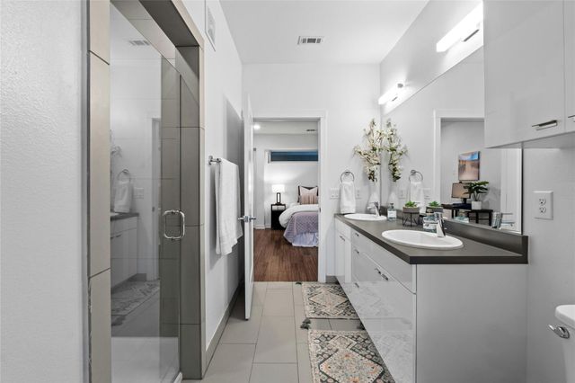 4361 S Congress Ave 402, Austin, TX 78745