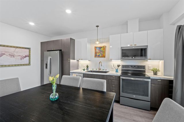 4361 S Congress Ave 402, Austin, TX 78745