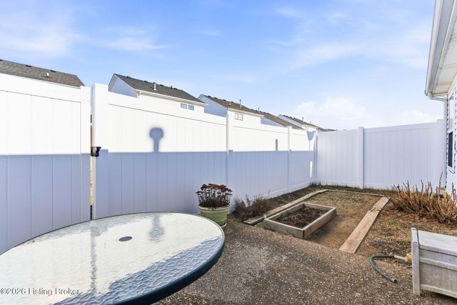 8411 Arbor Meadow Way, Louisville, KY 40228