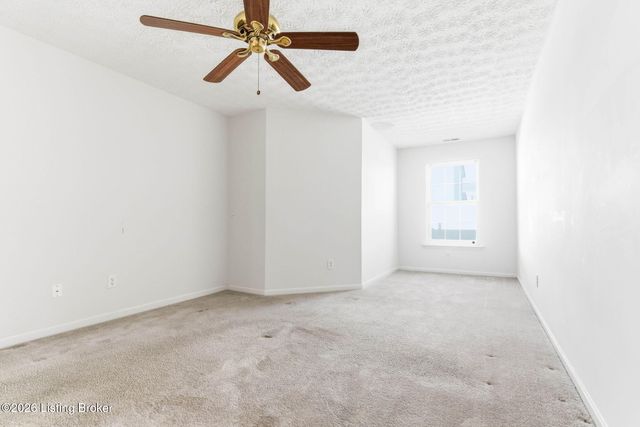 8411 Arbor Meadow Way, Louisville, KY 40228