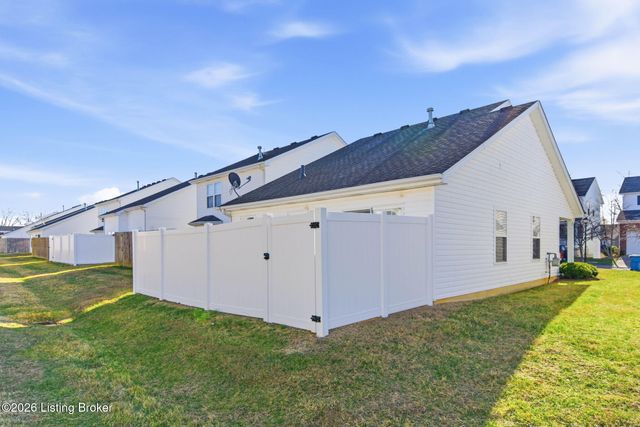 8411 Arbor Meadow Way, Louisville, KY 40228