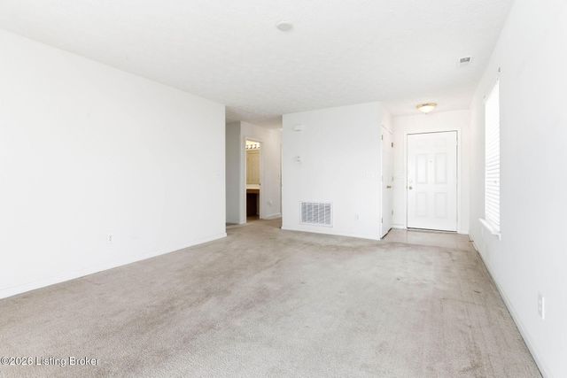 8411 Arbor Meadow Way, Louisville, KY 40228