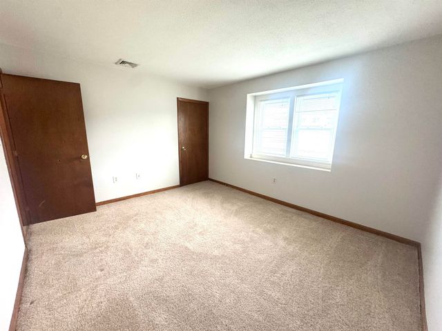 2 Roedean Drive A201, Nashua, NH 03063
