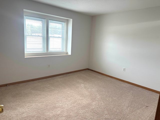 2 Roedean Drive A201, Nashua, NH 03063