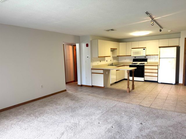 2 Roedean Drive A201, Nashua, NH 03063