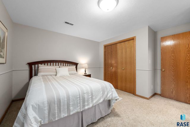 201 E 9th St Street, Crooks, SD 57020