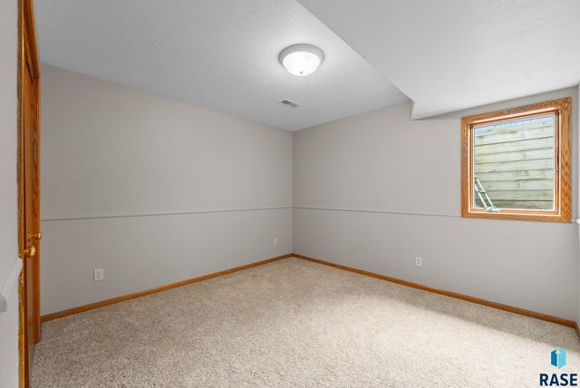 201 E 9th St Street, Crooks, SD 57020