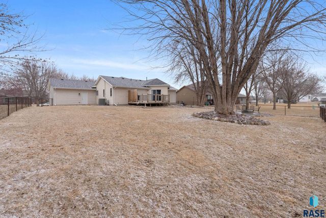 201 E 9th St Street, Crooks, SD 57020