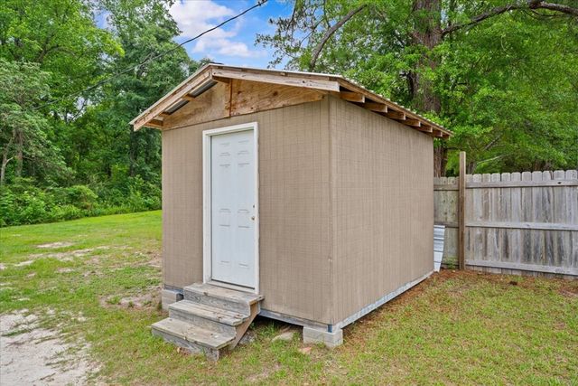 176 Fawn Dr, Webb, AL 36376