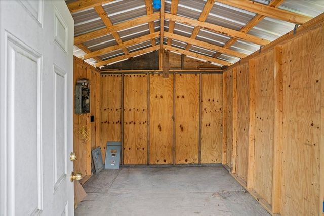 176 Fawn Dr, Webb, AL 36376