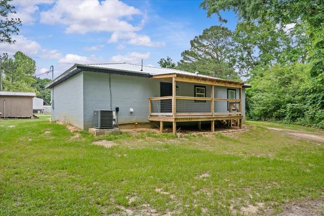 176 Fawn Dr, Webb, AL 36376
