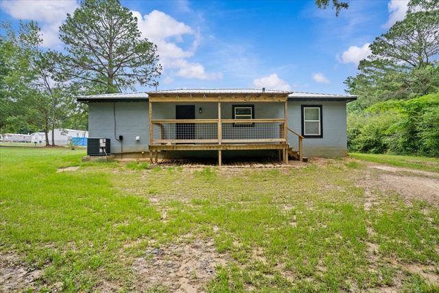 176 Fawn Dr, Webb, AL 36376