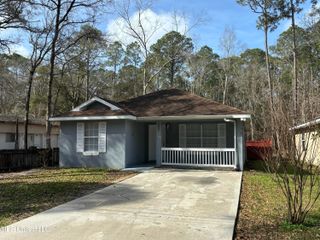7237 Sunflower Street, Bay Saint Louis, MS 39520
