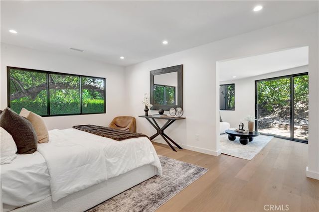 4830 Hasekian Drive, Tarzana, CA 91356