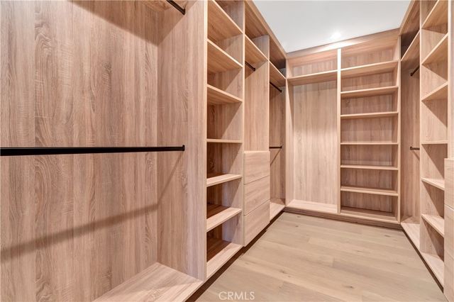 4830 Hasekian Drive, Tarzana, CA 91356