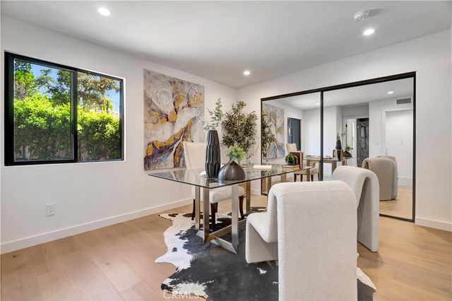 4830 Hasekian Drive, Tarzana, CA 91356