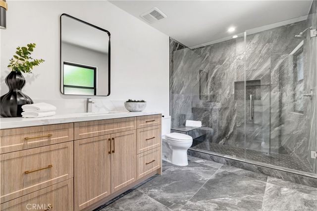 4830 Hasekian Drive, Tarzana, CA 91356