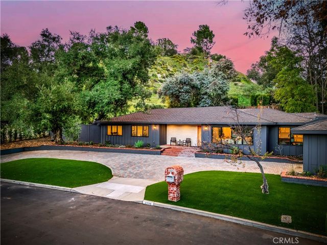 4830 Hasekian Drive, Tarzana, CA 91356