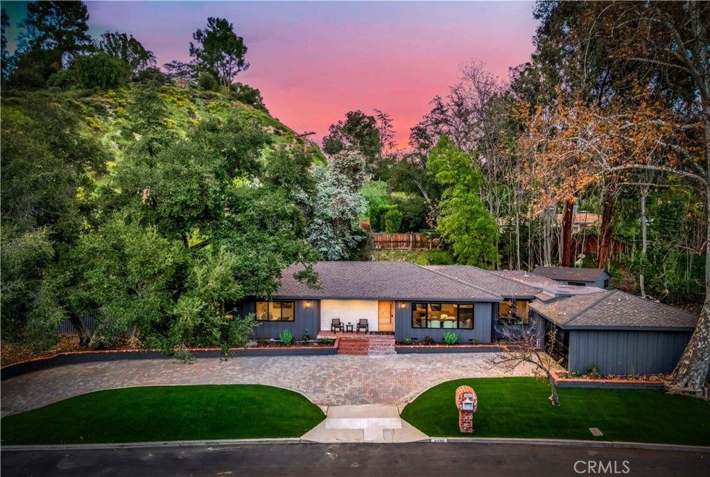 4830 Hasekian Drive, Tarzana, CA 91356