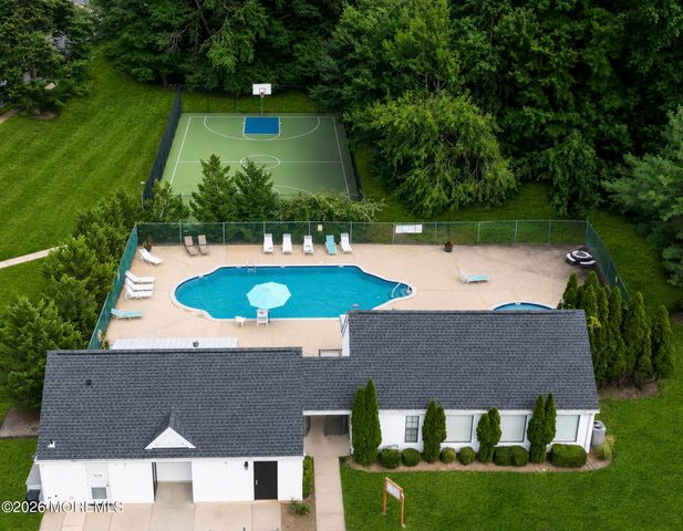 84 Chestnut Way, Manalapan, NJ 07726