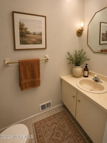 84 Chestnut Way, Manalapan, NJ 07726